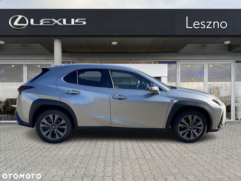 Lexus UX 250h GPF F Sport Design 2WD - 10