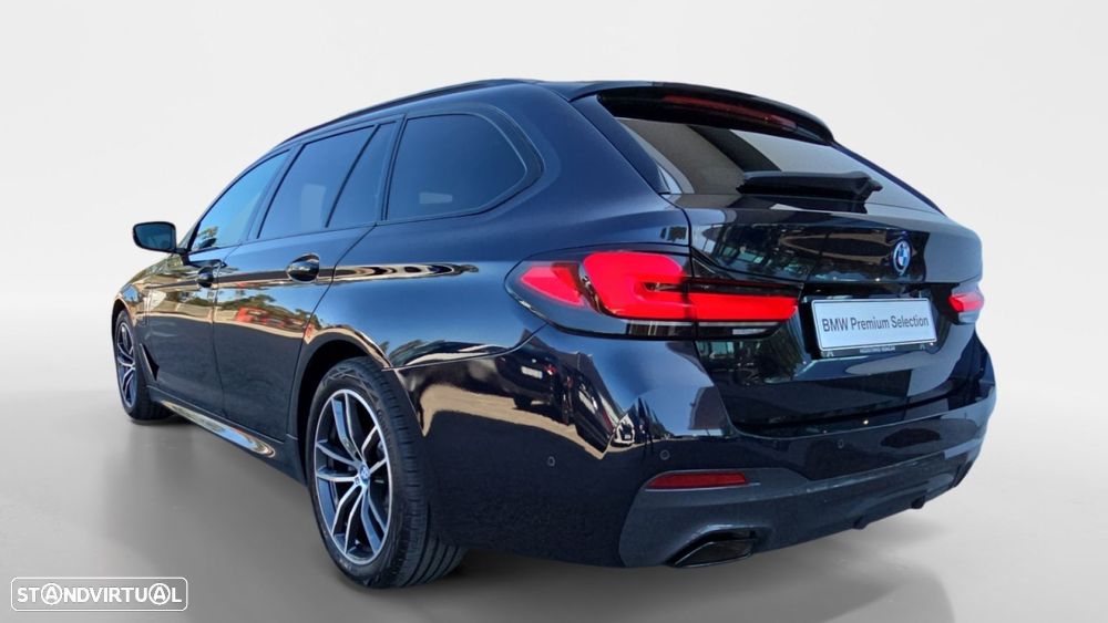 BMW 530 e Pack Desportivo M - 2