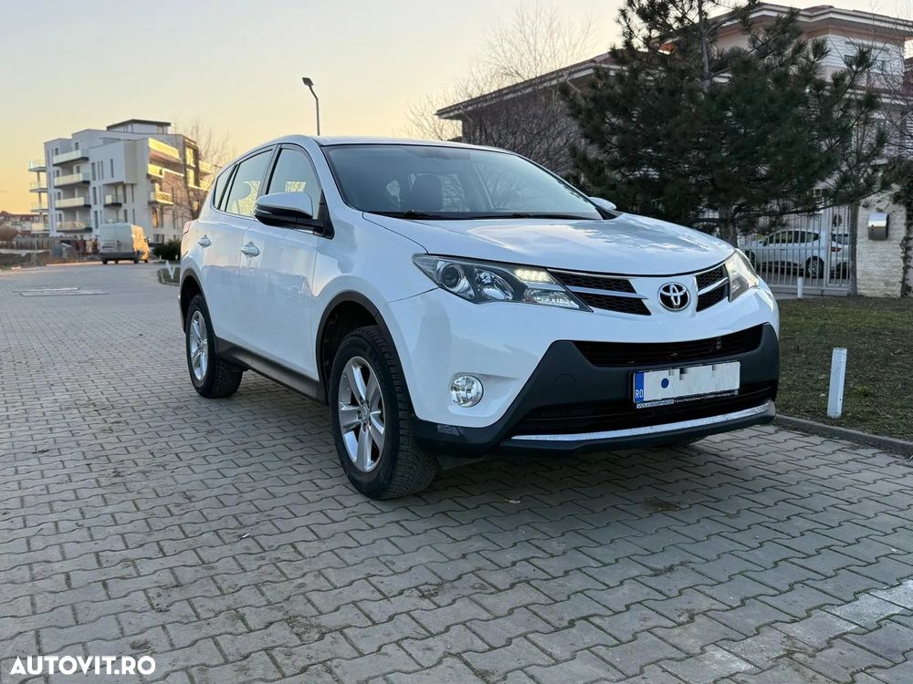Toyota RAV4 - 1