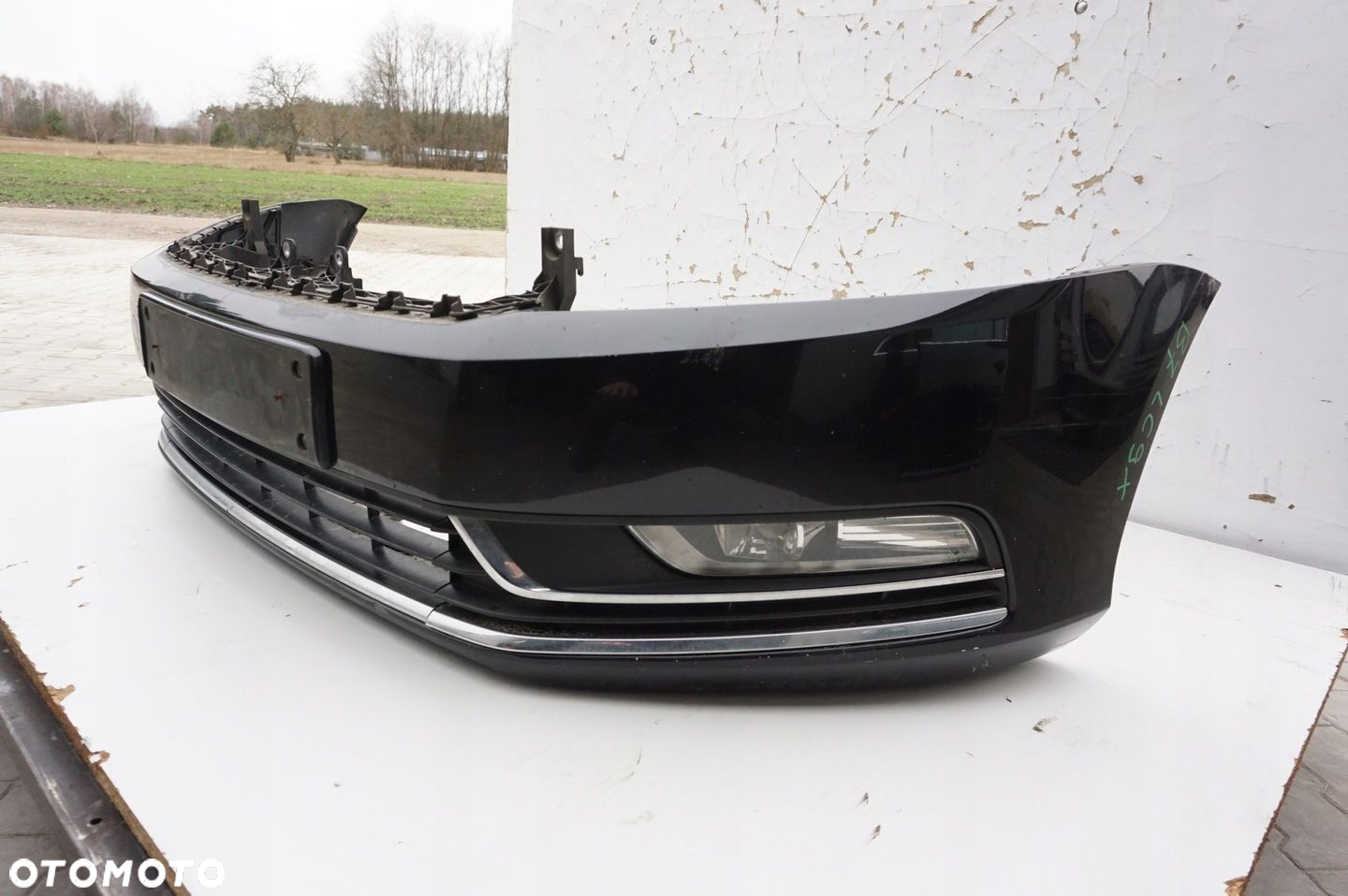 ZDERZAK PRZÓD HALOGENY VOLKSWAGEN PASSAT B7 LC9X - 2