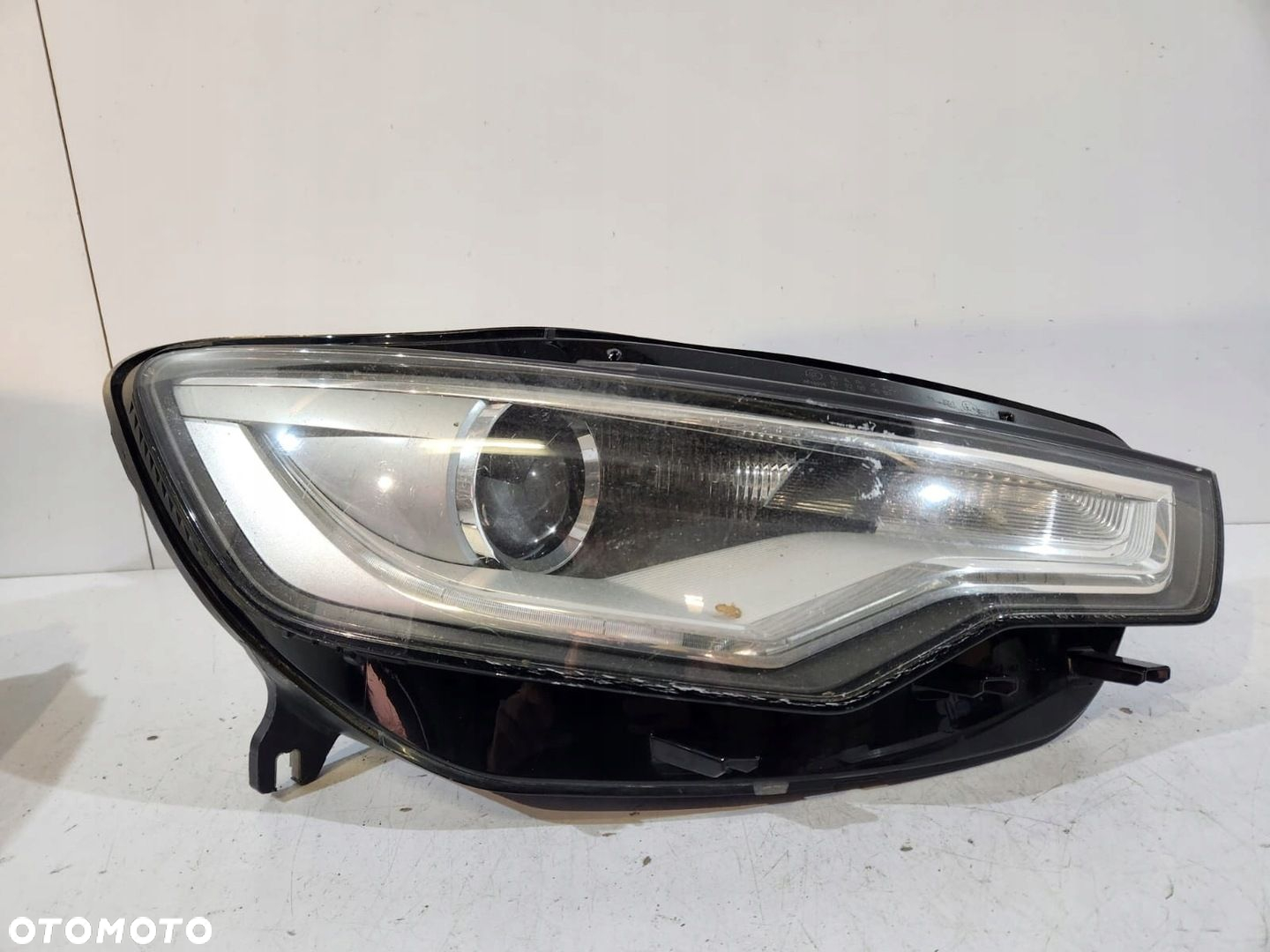 AUDI A6 C7 Lampa przednia Xenon Prawa - 17184 - 2