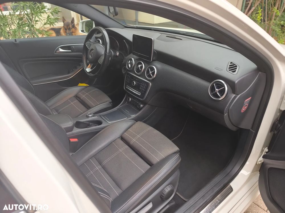 Mercedes-Benz A 180 (BlueEFFICIENCY) 7G-DCT - 8