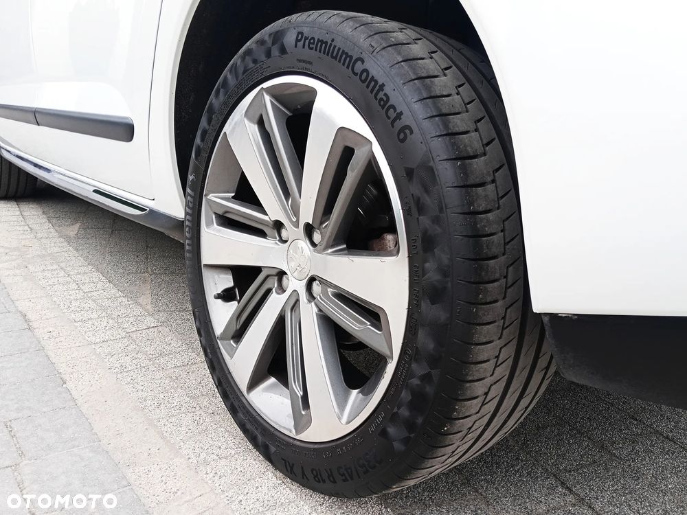 Peugeot 3008 1.6 BlueHDi Style S&S - 12