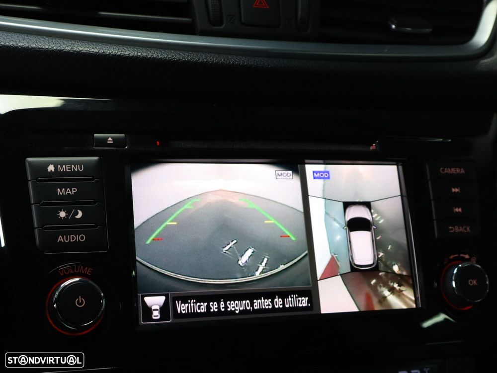 Nissan Qashqai 1.3 DIG-T N-Connecta - 11