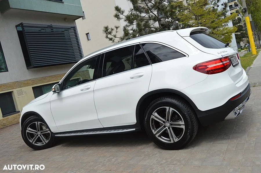 Mercedes-Benz GLC 220 d 4MATIC 9G-TRONIC - 23