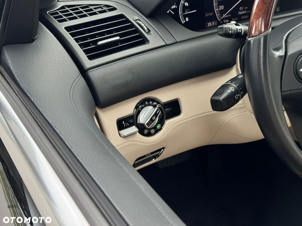Mercedes-Benz CL 500 4Matic 7G-TRONIC - 35