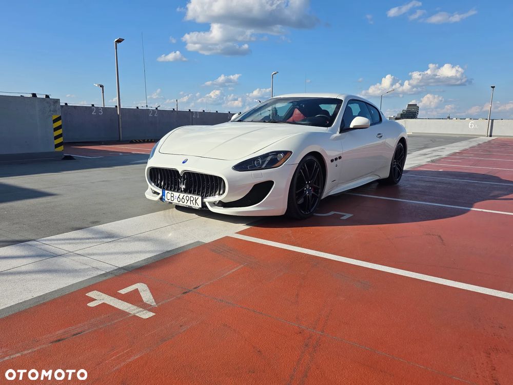 Maserati GranTurismo S Automat - 7