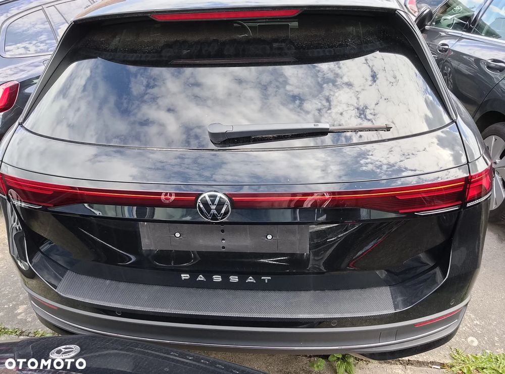 Volkswagen Passat - 5