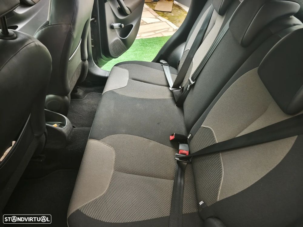 Citroën C3 1.2 PureTech Seduction - 24