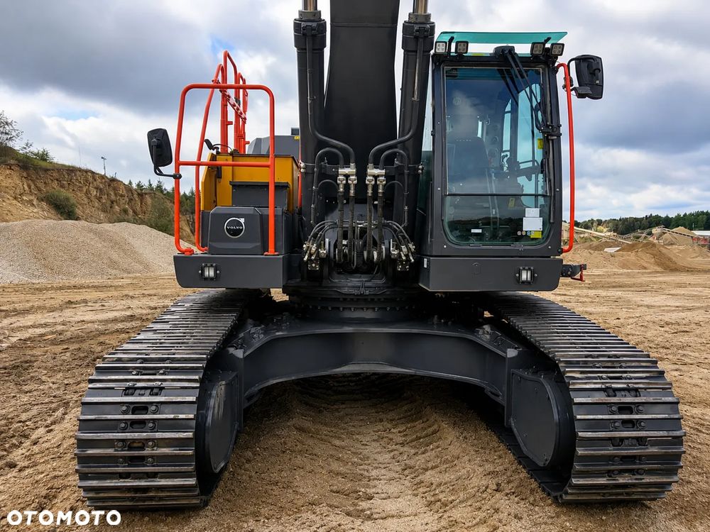 Volvo EC400FL5 - 6