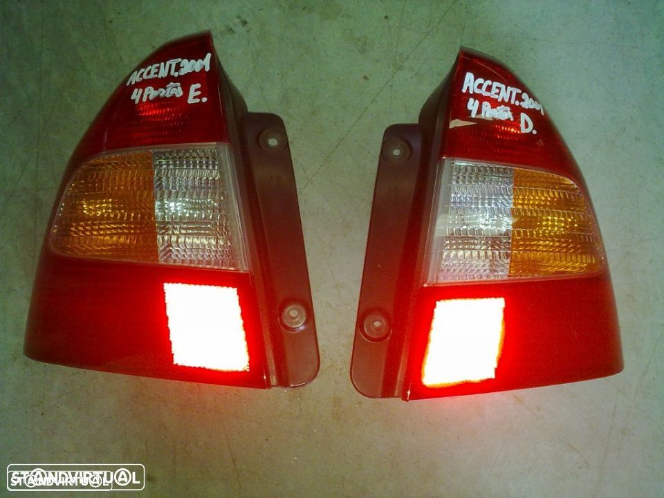 Farolins Hyundai Accent 2001 (4 Portas) - 1