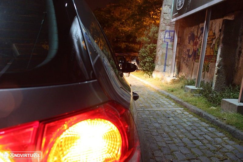 VW Golf 2.0 TDi Confortline - 30