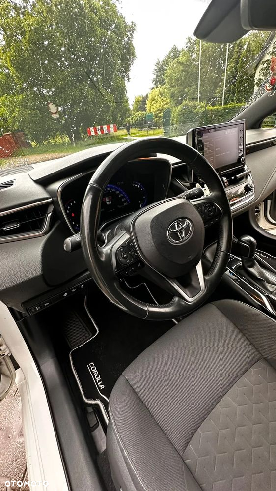 Toyota Corolla - 17