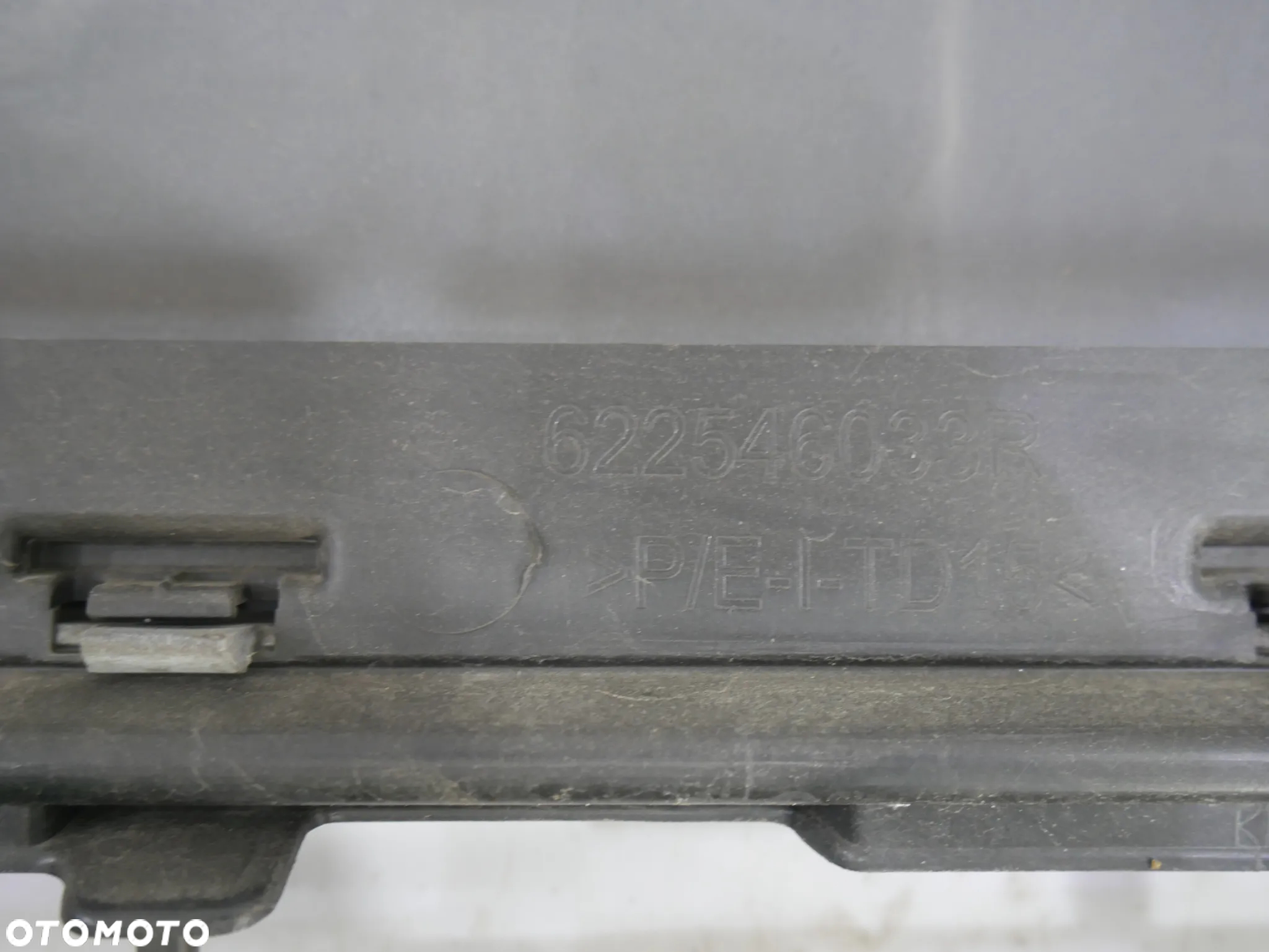TWINGO III LIFT ZDERZAK PRZÓD 18-19 OVRPP 389 369 - 7