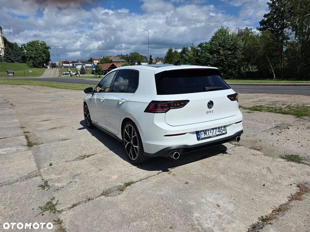 Volkswagen Golf - 4