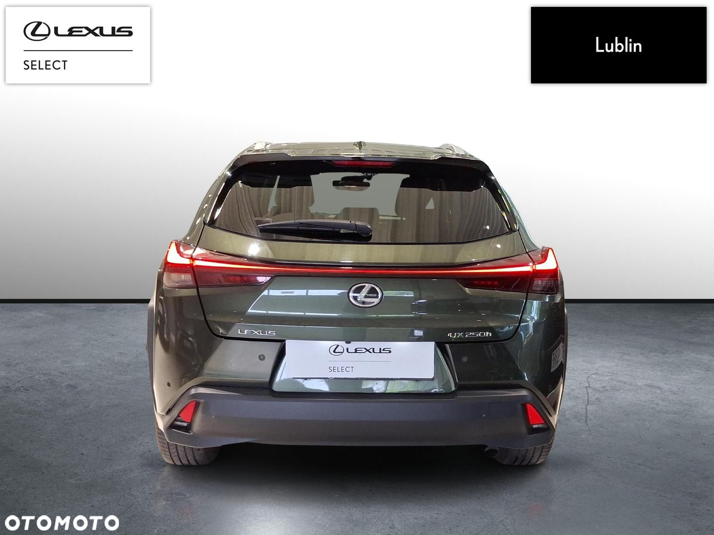 Lexus UX - 4