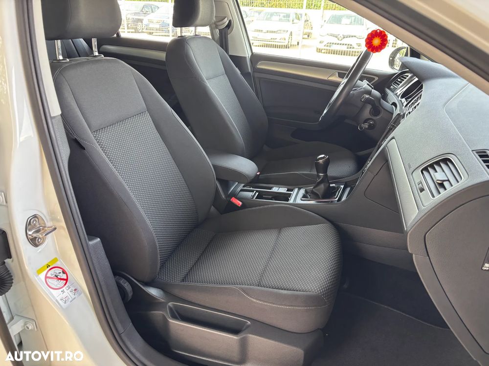 Volkswagen Golf 1.0 TSI Comfortline - 27