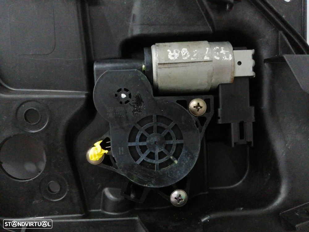 ELEVADOR DE VIDRO FRONTAL ESQUERDO MAZDA 2 2005 -3M71A045H17A - 2