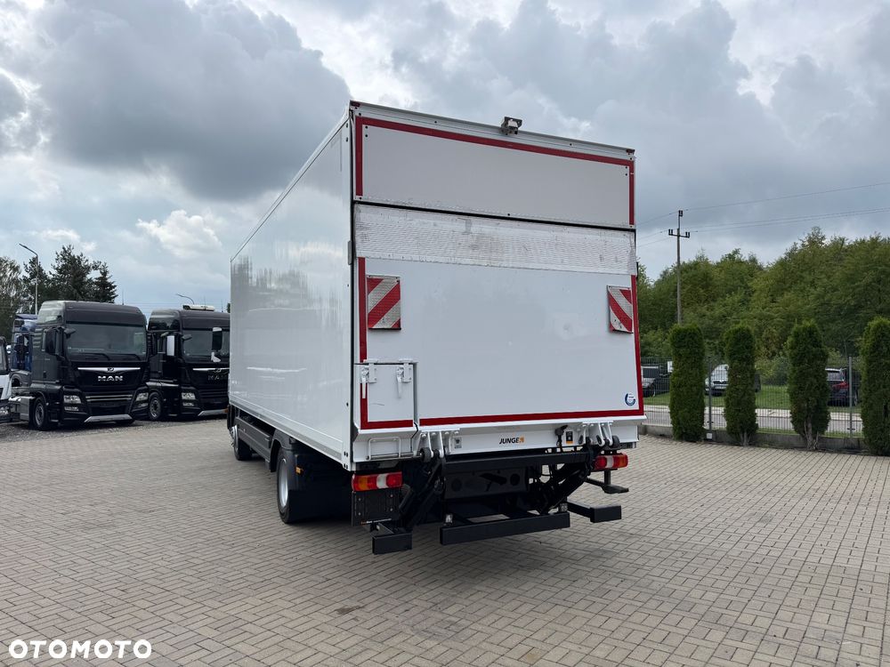 Mercedes-Benz ATEGO - 9