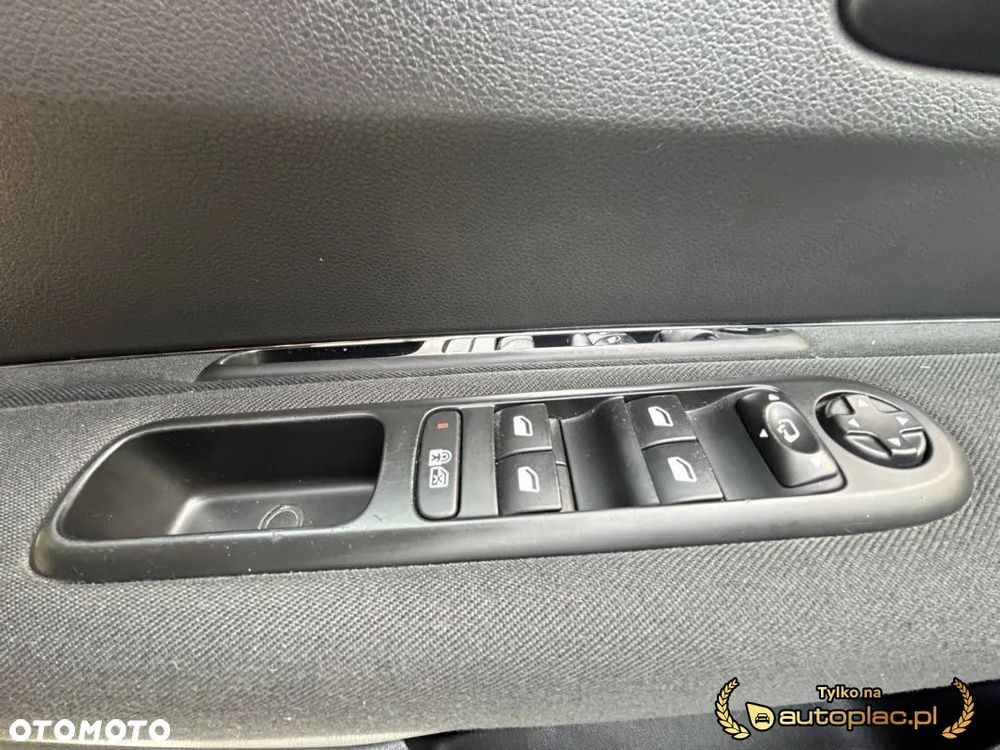 Peugeot 5008 e-HDI FAP 115 EGS6 Stop&Start Active - 6