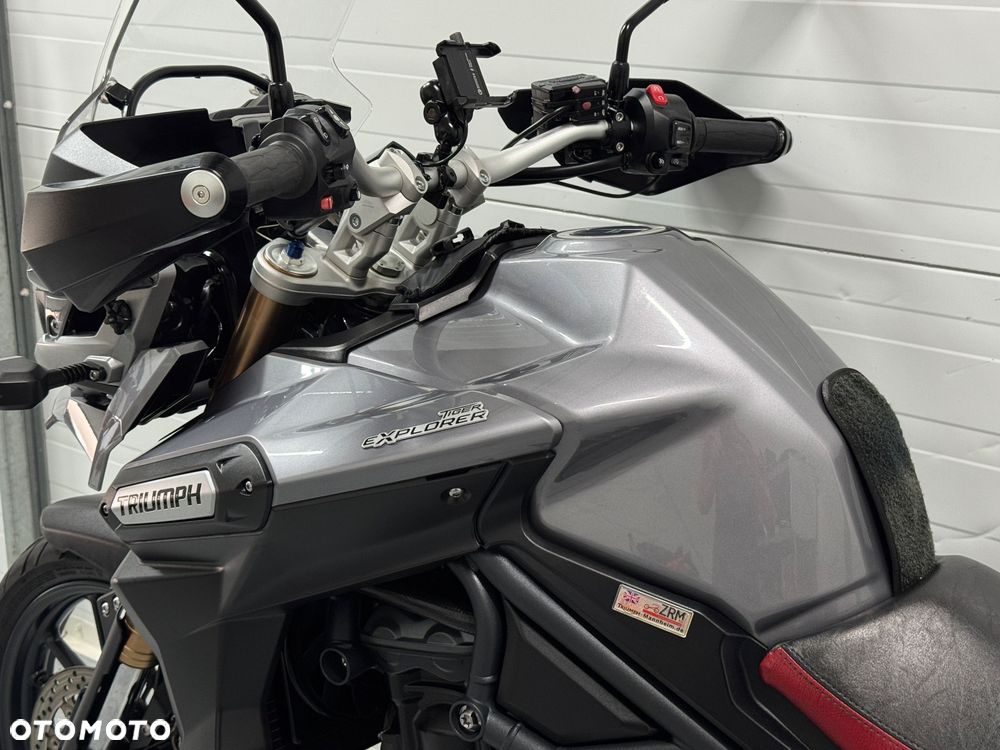 Triumph Tiger - 32