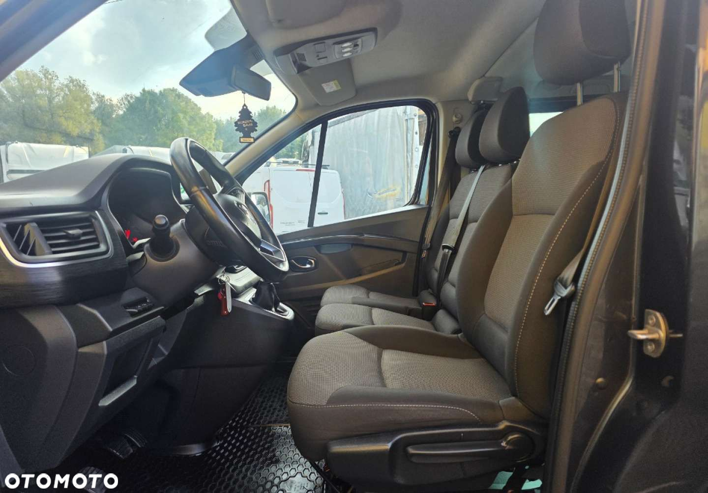 Renault Trafic - 7