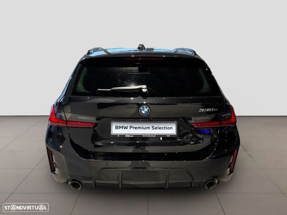 BMW 330 e Pack Desportivo M Pro Auto - 5
