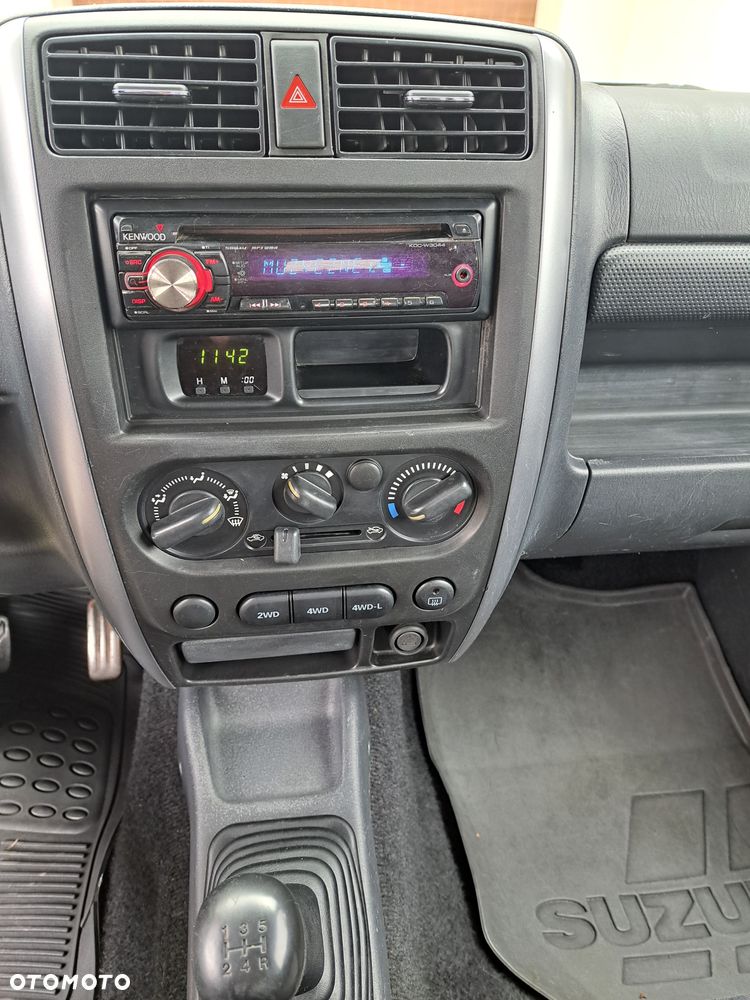 Suzuki Jimny - 24