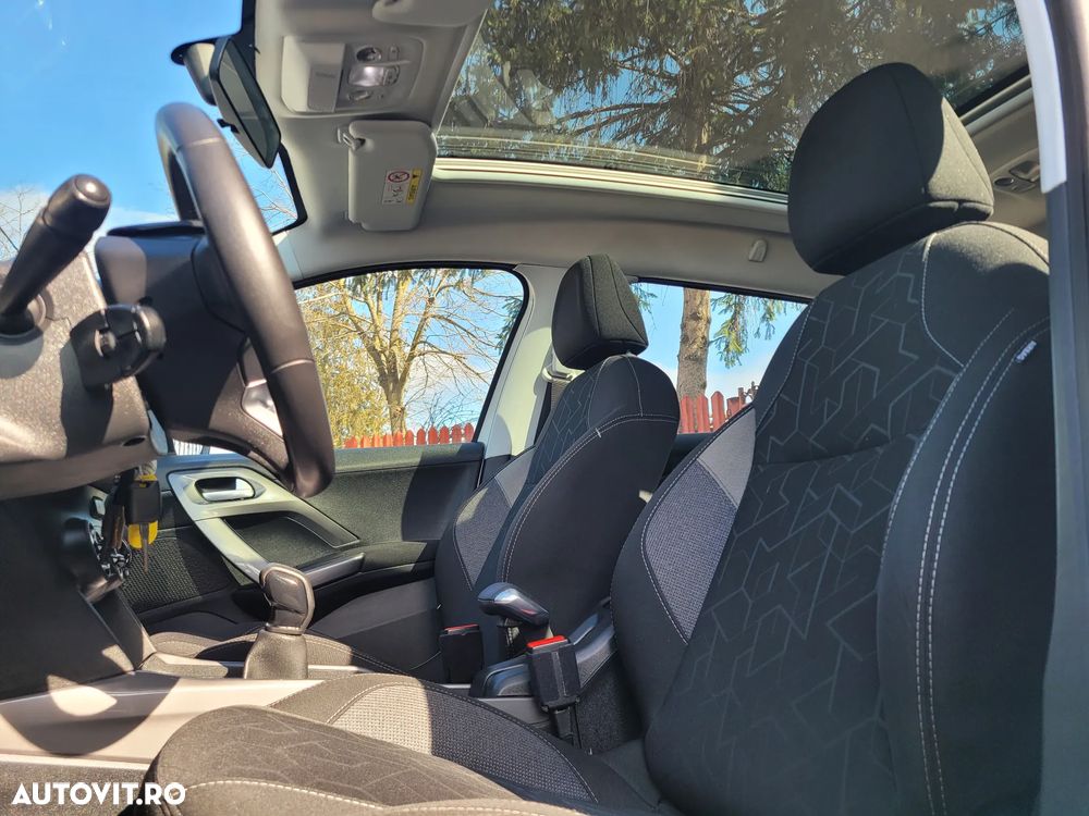 Peugeot 2008 PureTech 110 Stop&Start Style - 6