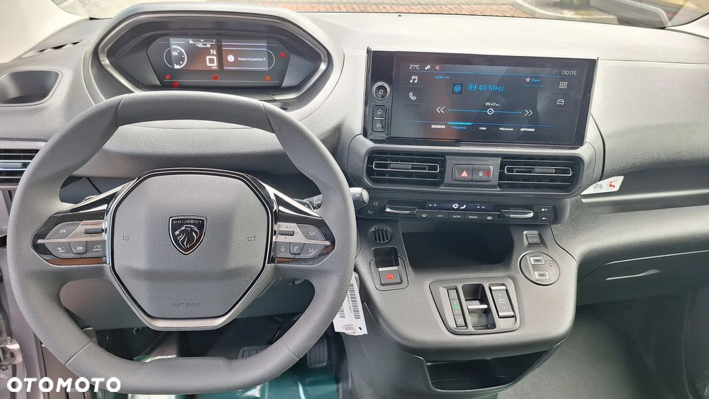 Peugeot Partner Furgon 5-miejscowy BlueHDi 130 KM S&S EAT8 Wiele możliwości - 4