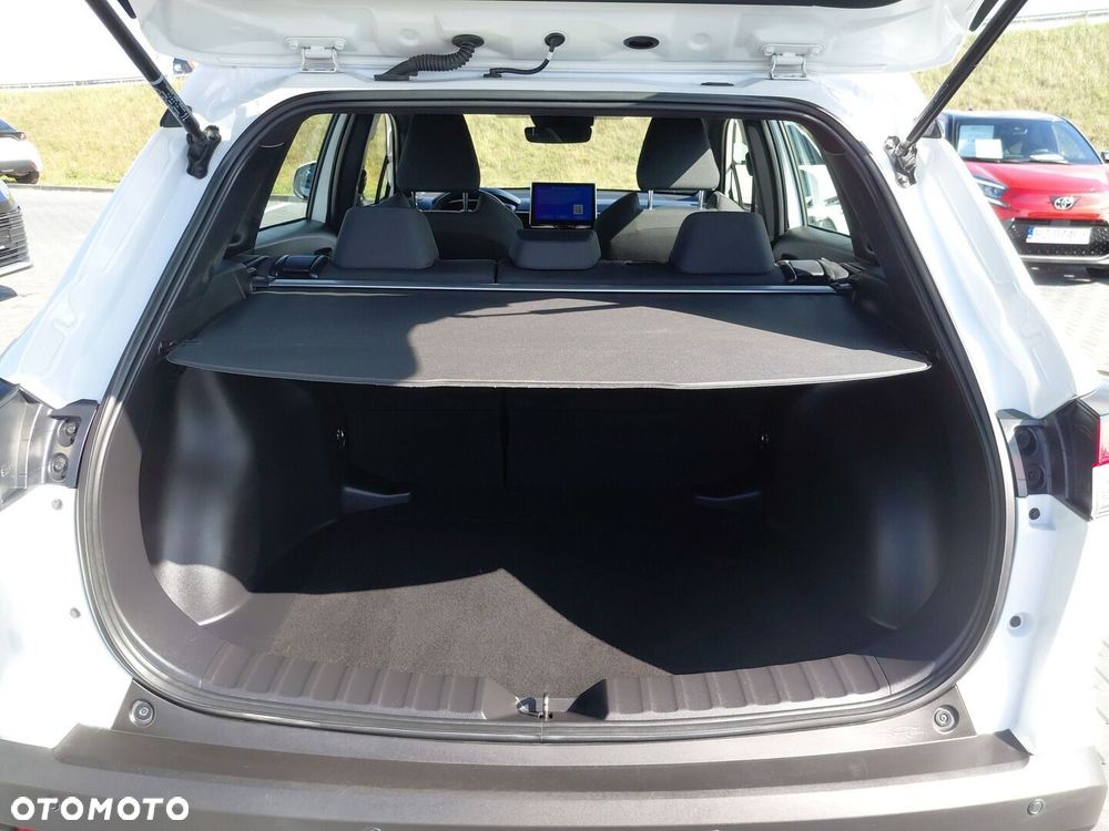 Toyota Corolla Cross - 13