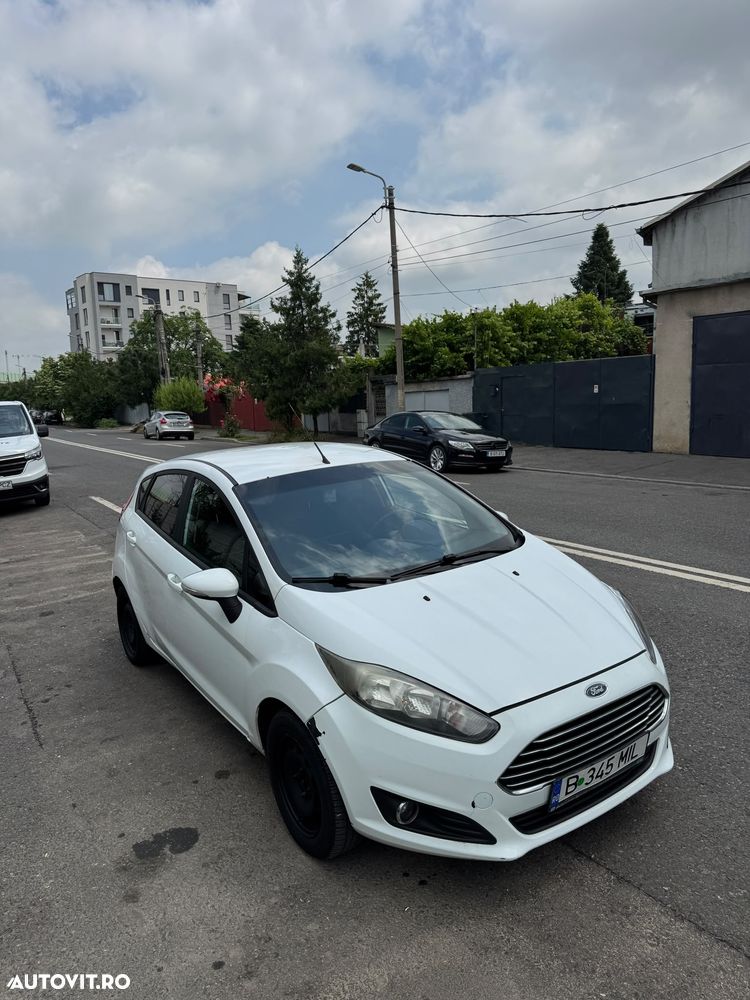 Ford Fiesta - 8