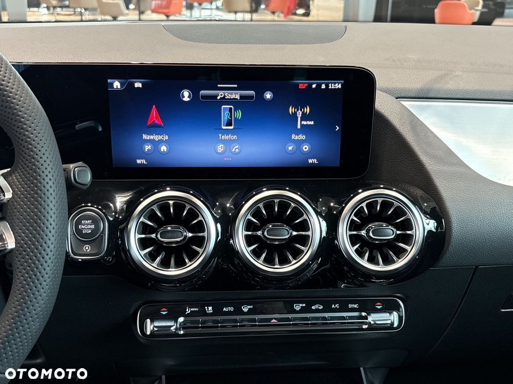Mercedes-Benz GLA 200 mHEV AMG Line 7G-DCT - 13