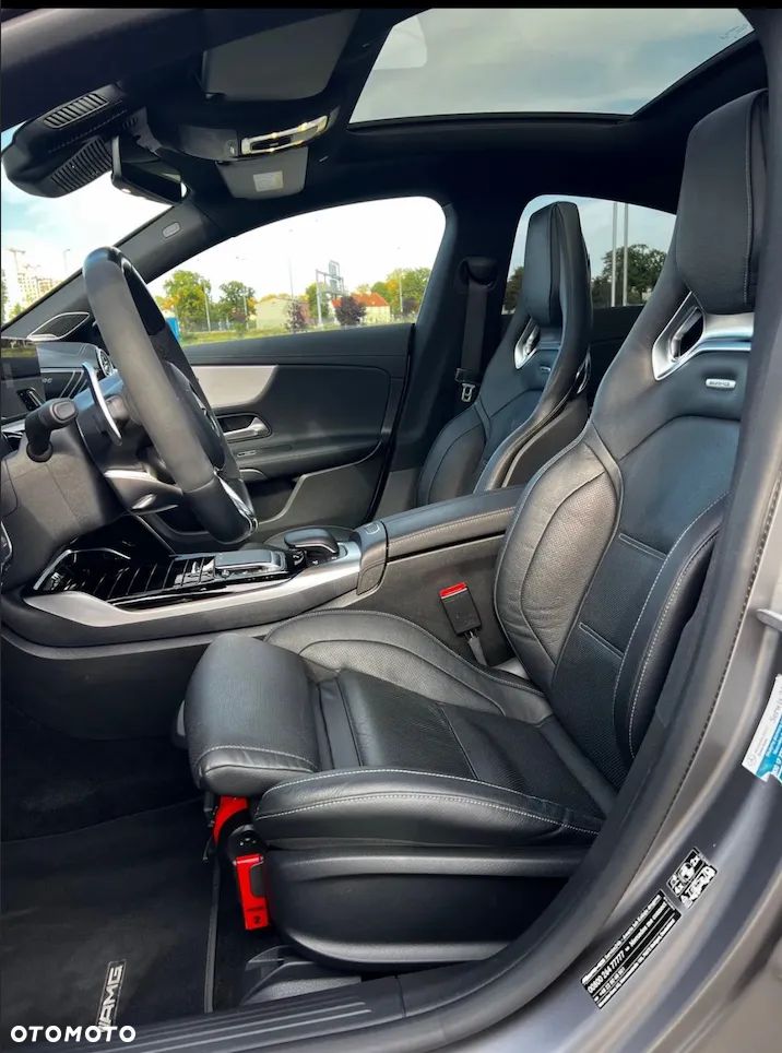 Mercedes-Benz CLA - 10