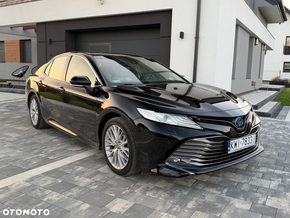 Toyota Camry 2.5 Hybrid Executive CVT - 1