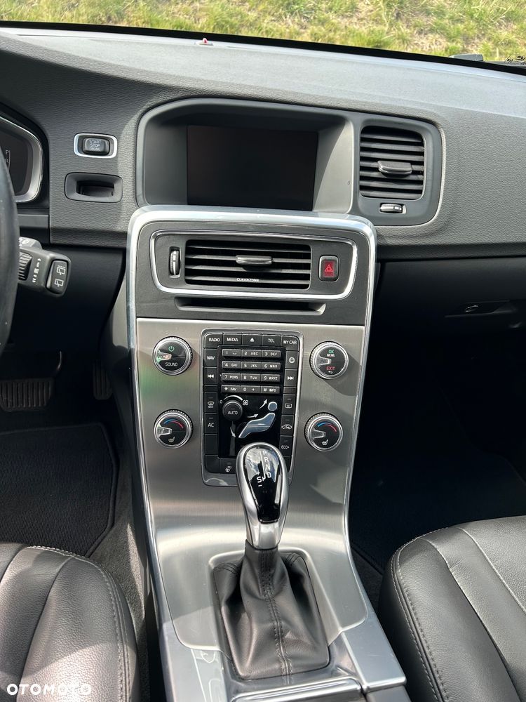 Volvo V60 D4 Drive-E Summum - 10