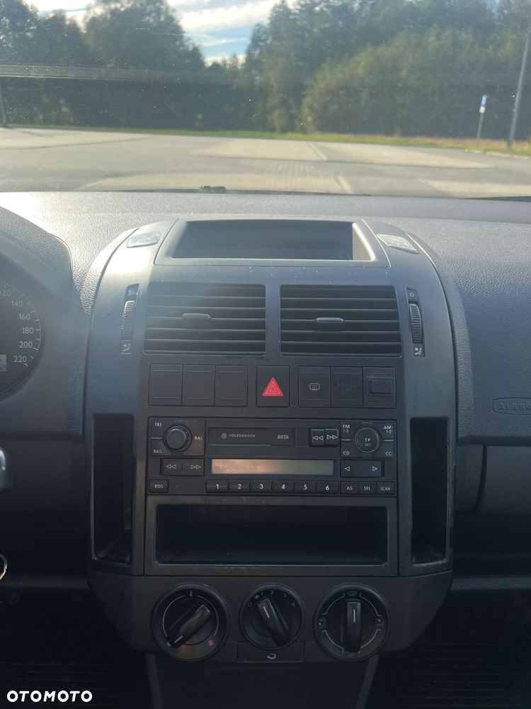 Volkswagen Polo - 21
