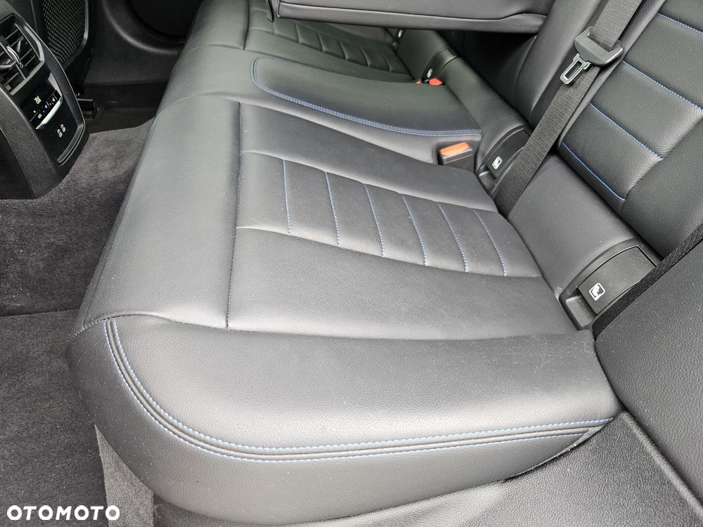 BMW Seria 3 - 26