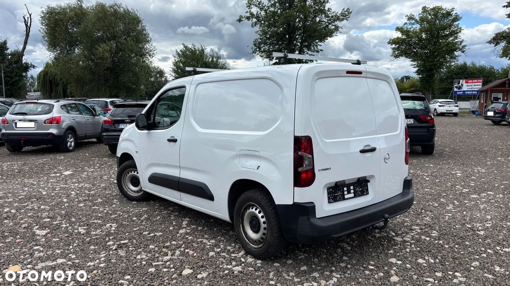 Opel COMBO - 13