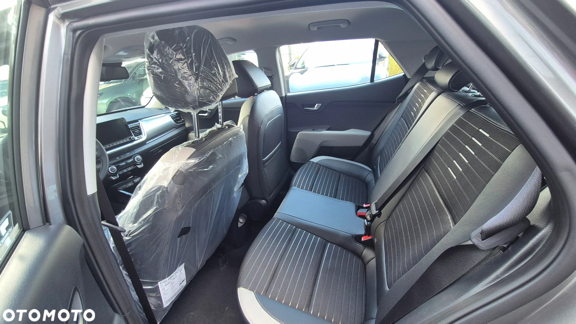Kia Stonic 1.2 L - 12