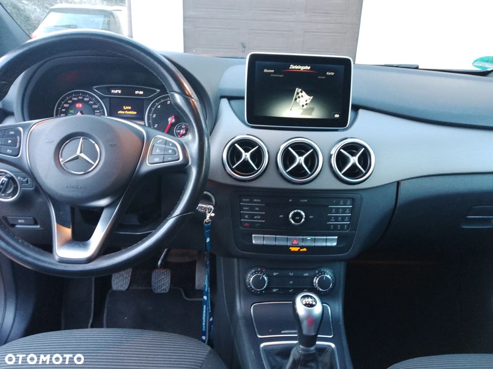 Mercedes-Benz Klasa B 180 Style - 6