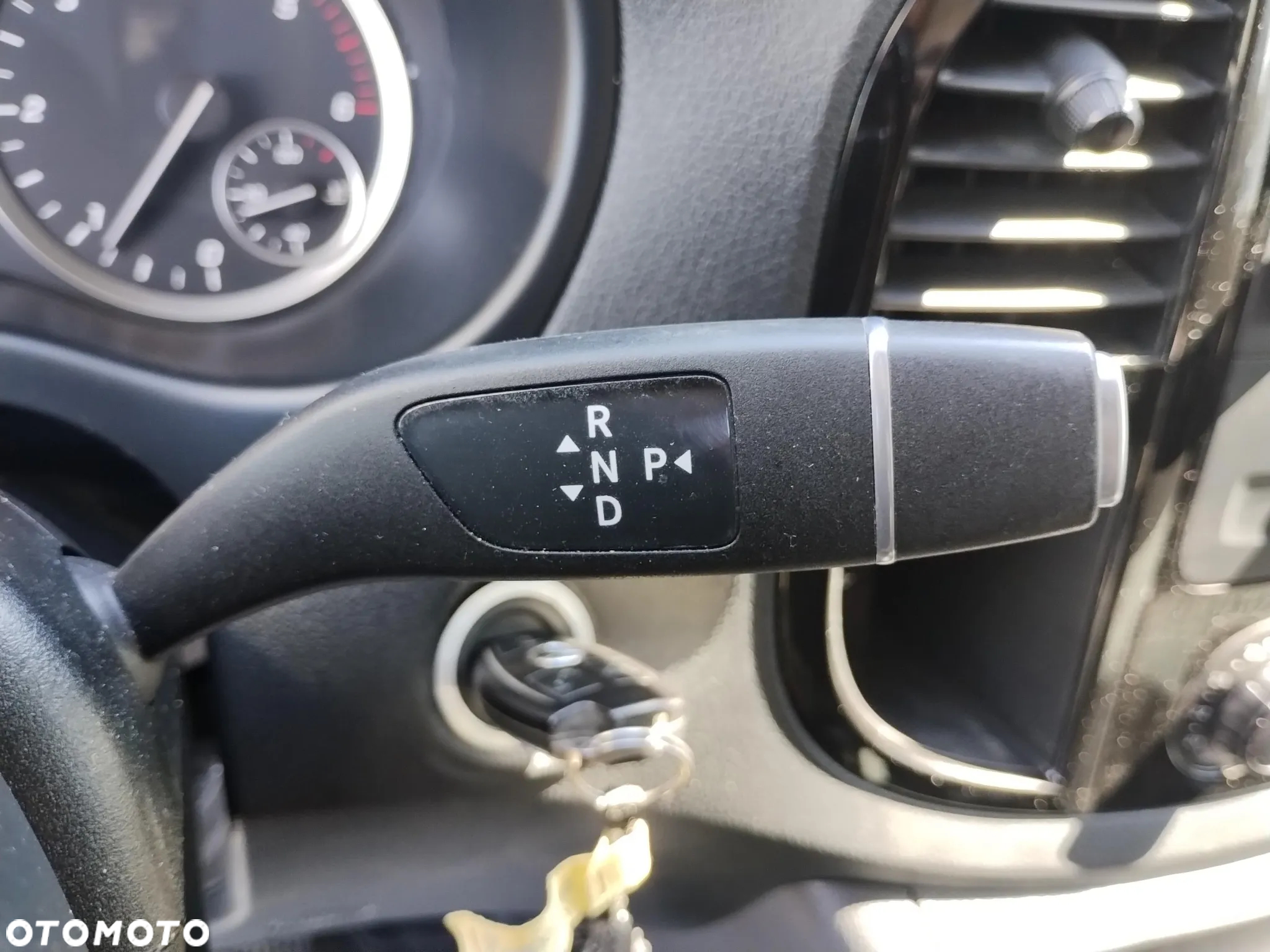 Mercedes-Benz Vito - 11