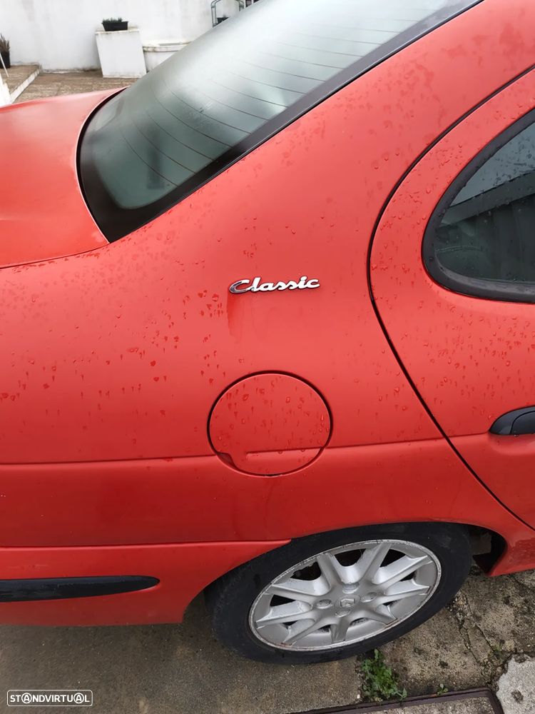 Renault Mégane Classic 1.4 16V RTE - 4