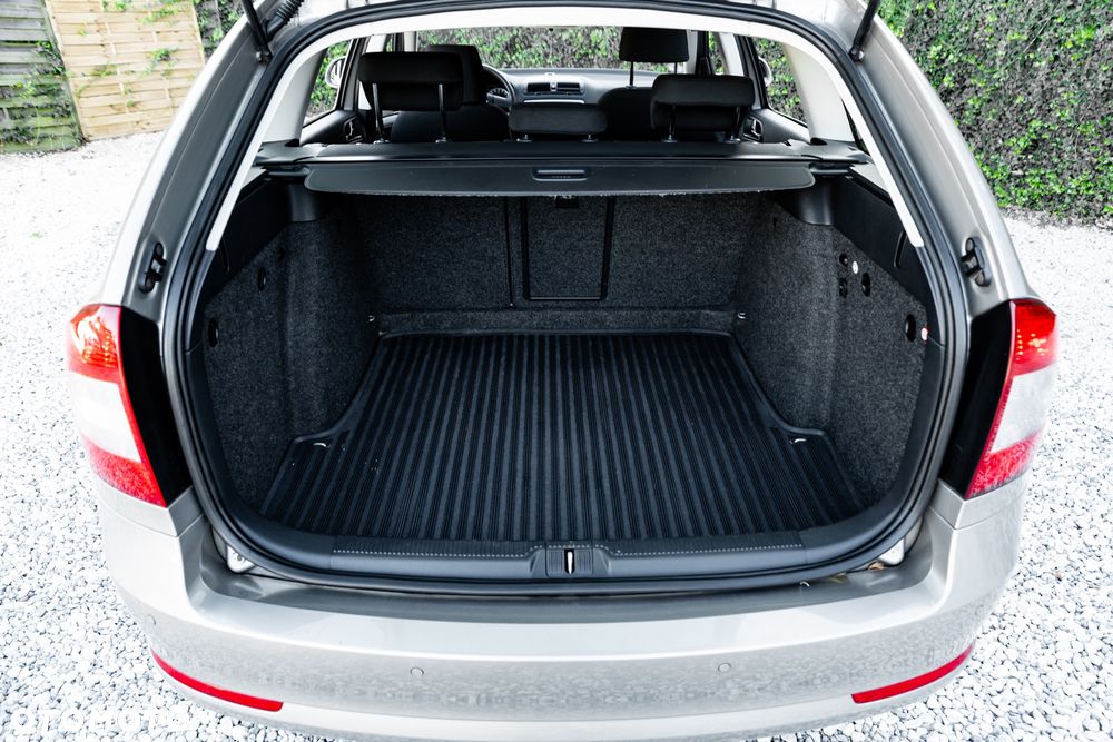 Skoda Octavia 1.6 - 21