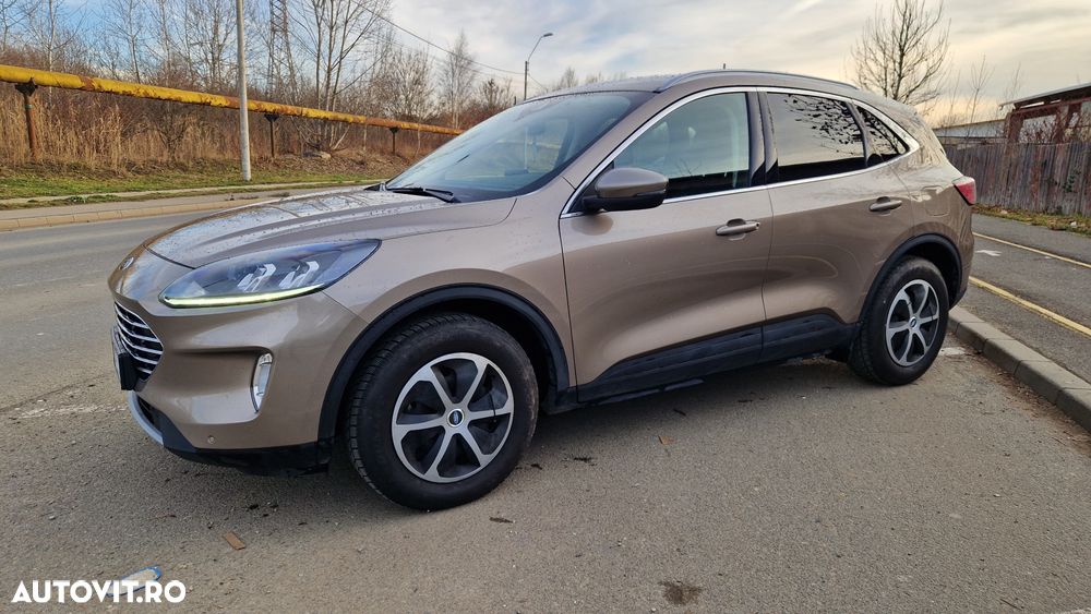 Ford Kuga 1.5 EcoBoost 2WD Titanium - 1