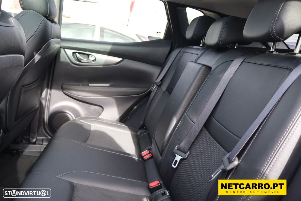 Nissan Qashqai 1.5 dCi N-Connecta - 13
