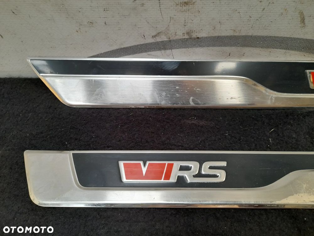 Skoda Octavia IV 5E3 Listwa progowa przód prawa VRS 5E3853814C 5E3853813C - 3