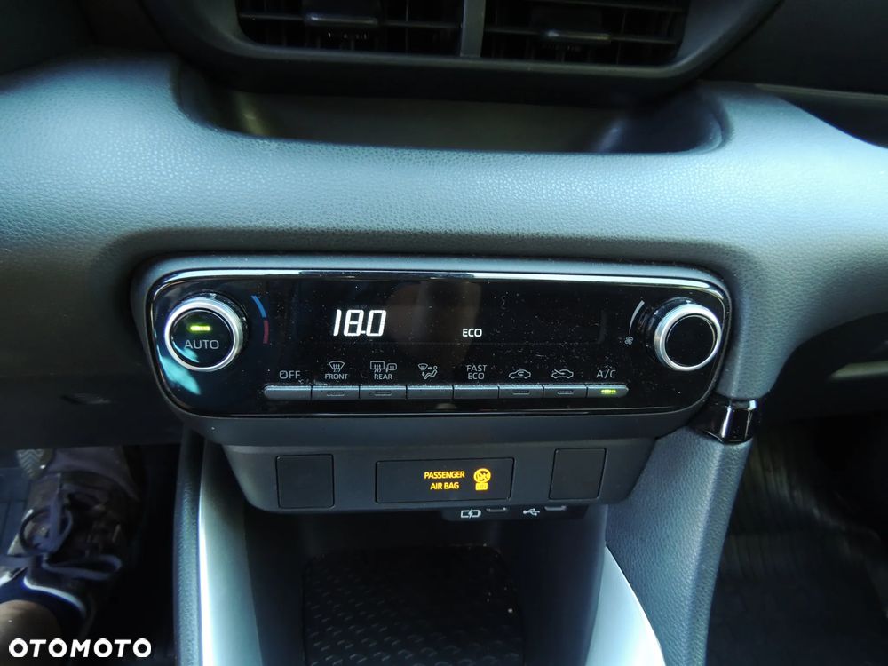 Toyota Yaris Hybrid 1.5 Comfort - 18