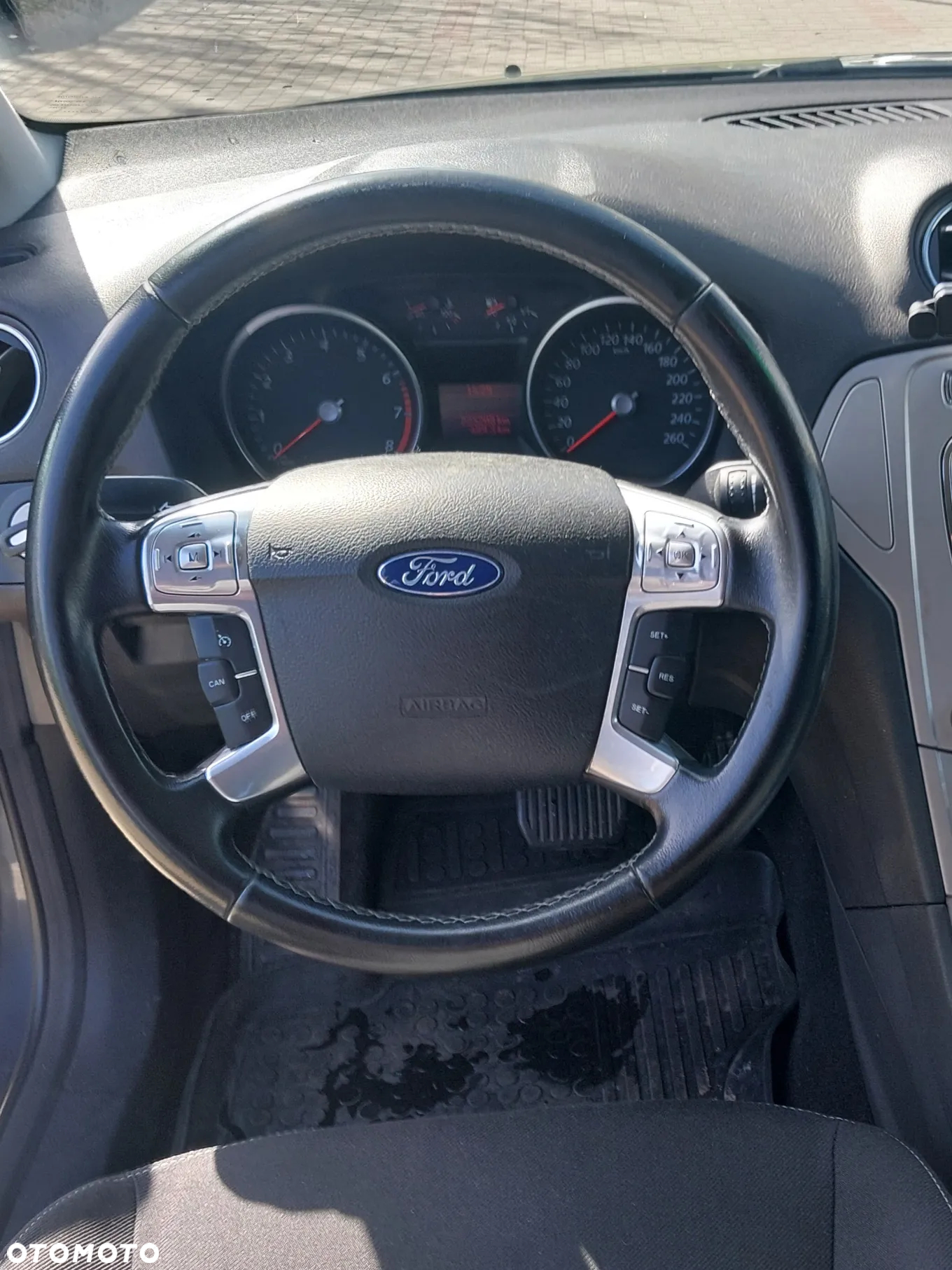 Ford Mondeo 2.3 Ghia - 9