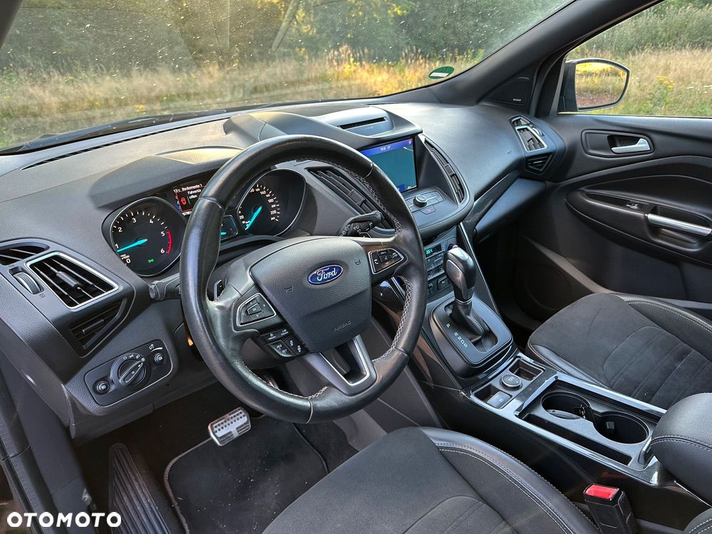 Ford Kuga - 17